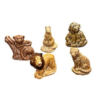 Vintage Wade Whimsies Figurines Set (5) Lion Tiger Kangaroo Monkey & Chimpanzee